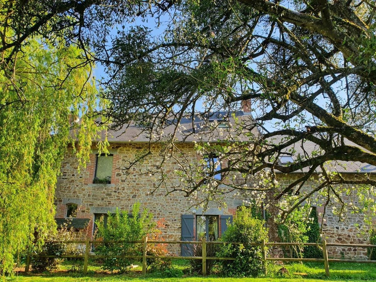 Hotel Graine de Reves à Saint-Sauveur-la-Pommeraye Extérieur photo